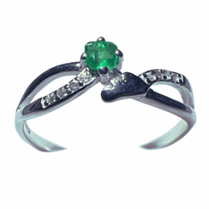 Anillo de Compromiso Amor Propio - Plata Ley 925 con Esmeralda Natural – Elegancia Artesanal Colombiana