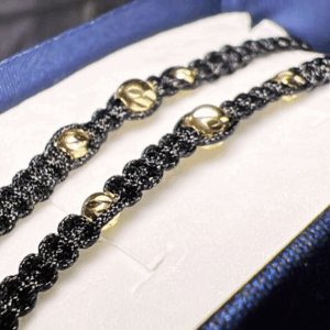 Dos Pulseras Puro Amor – Oro 18k 2 Pulseras en Combo Amor
